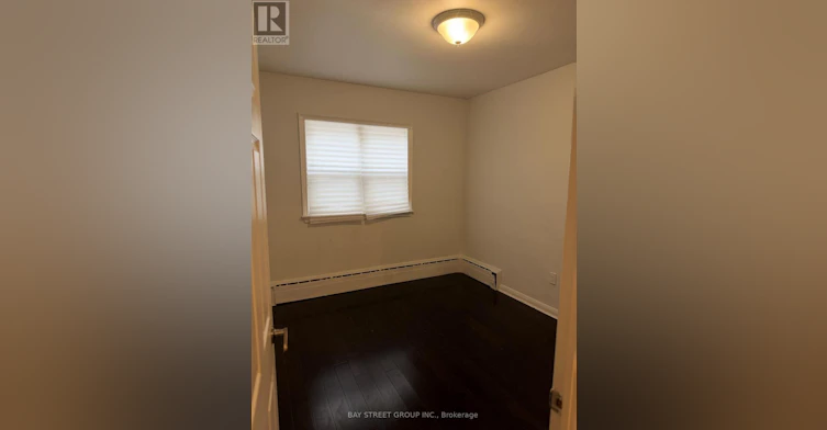 MAIN Floor 2 Rowley Avenue, Toronto, ON, M4P 2S8 - 10