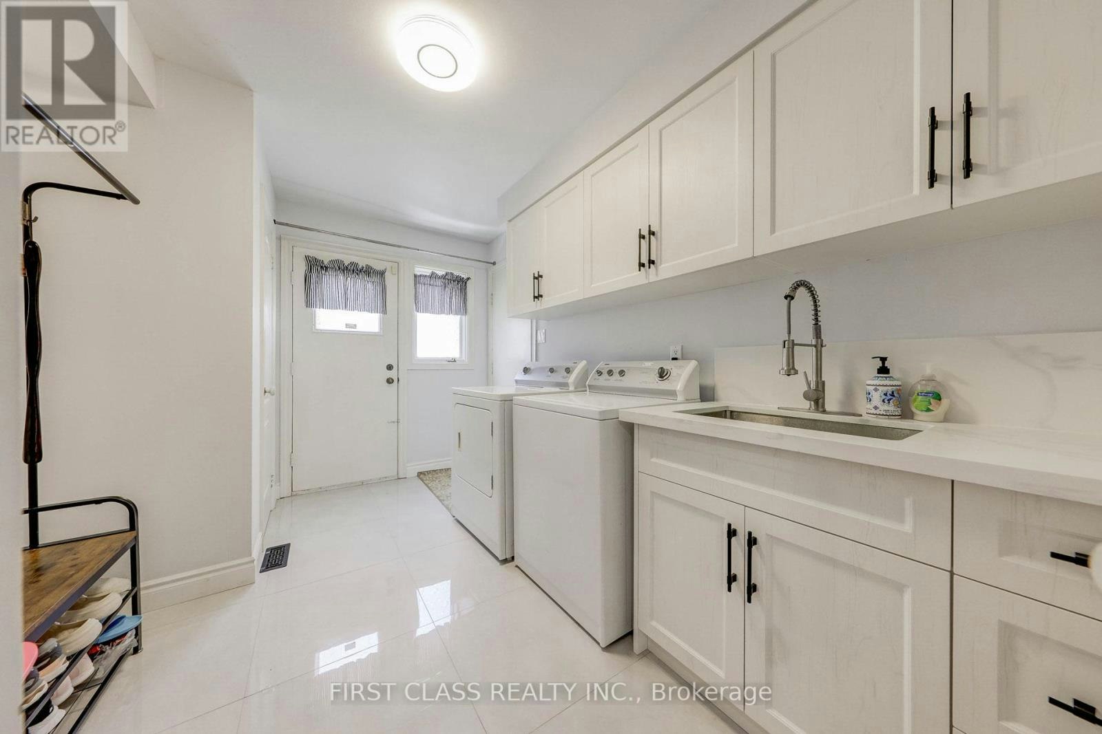 449 Alex Doner Drive, Newmarket, ON, L3X 1C3 - 19