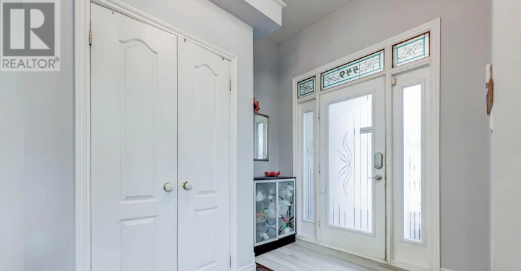 449 Alex Doner Drive, Newmarket, ON, L3X 1C3 - 4