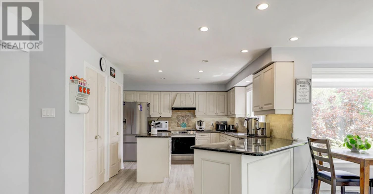 449 Alex Doner Drive, Newmarket, ON, L3X 1C3 - 7