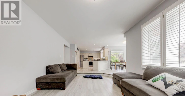 449 Alex Doner Drive, Newmarket, ON, L3X 1C3 - 10