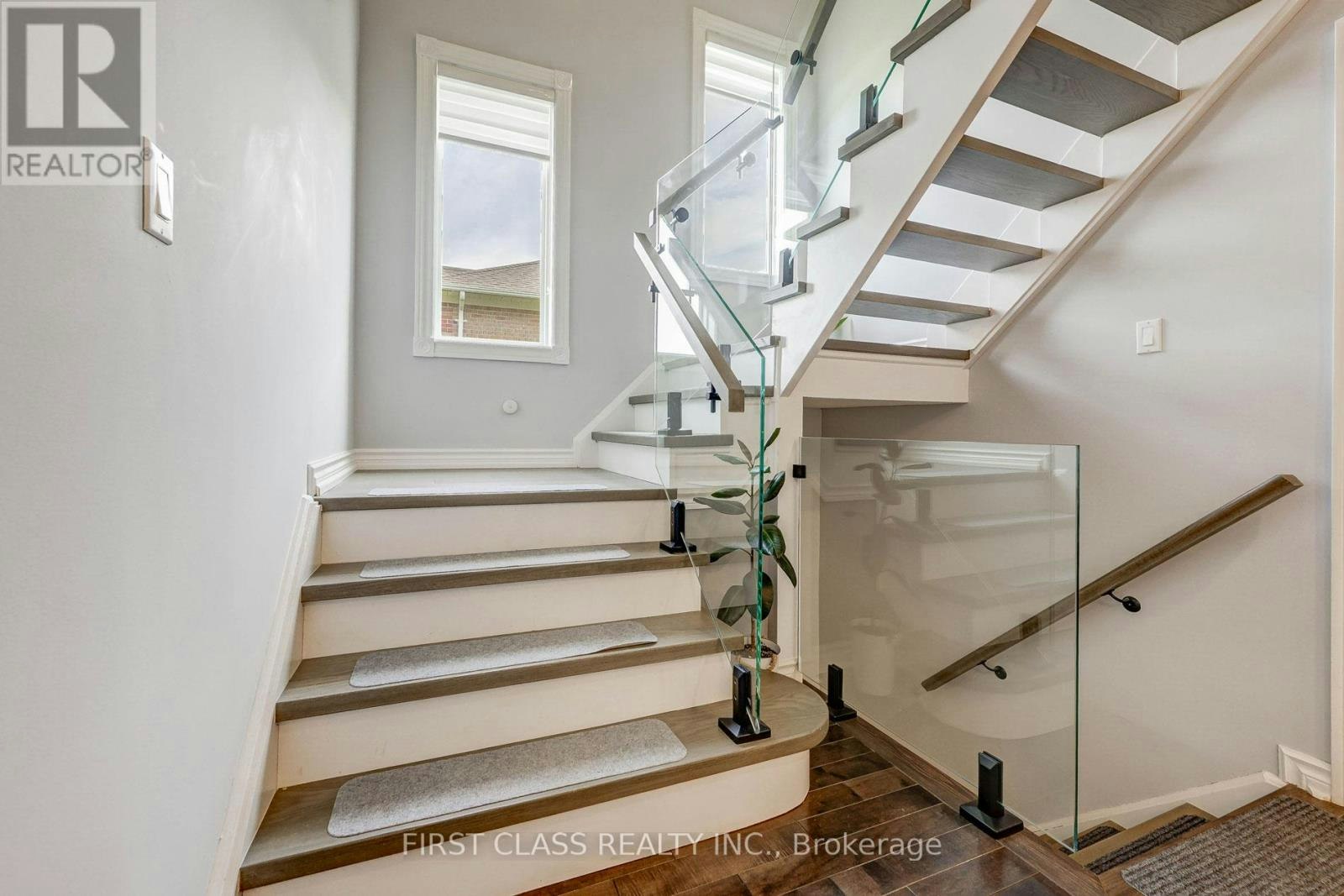 449 Alex Doner Drive, Newmarket, ON, L3X 1C3 - 20