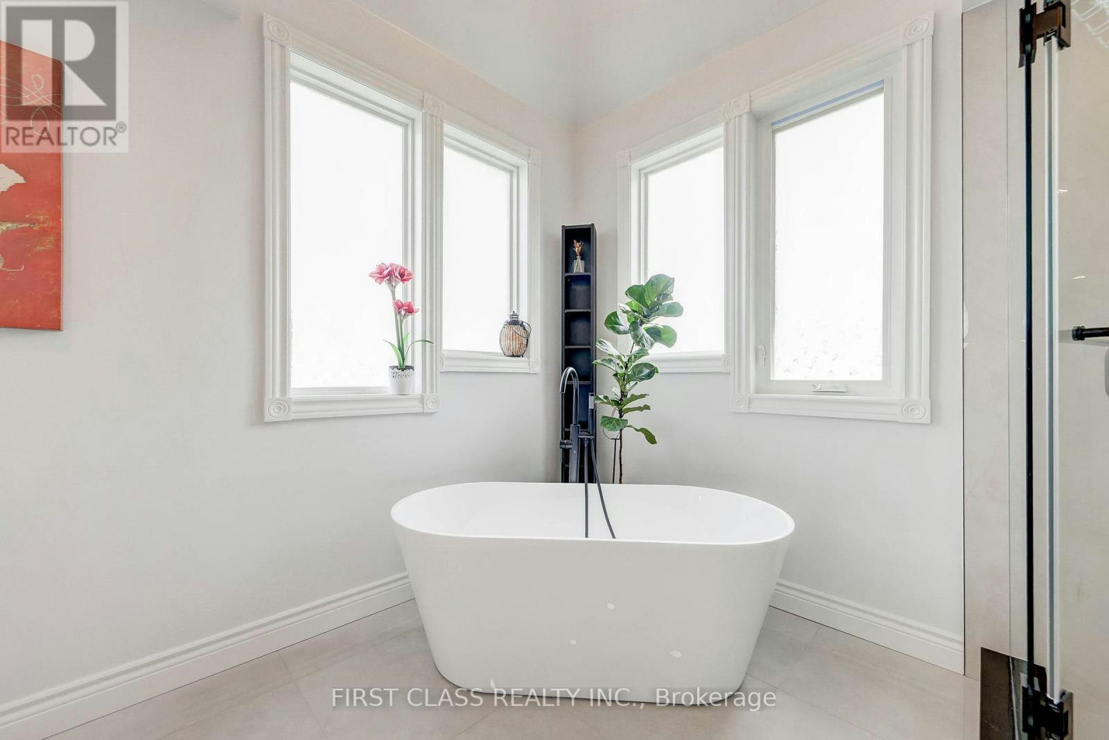 449 Alex Doner Drive, Newmarket, ON, L3X 1C3 - 28