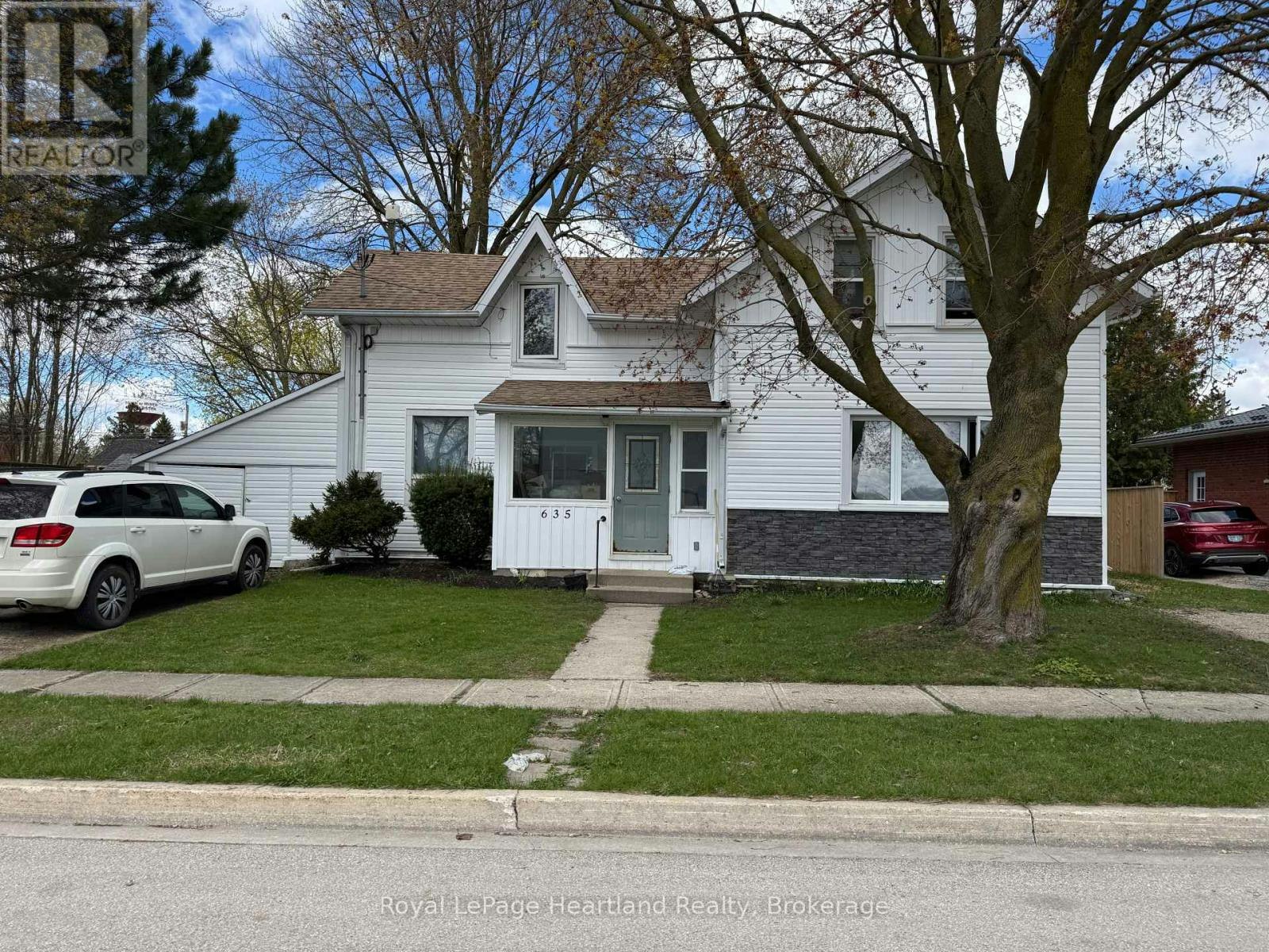 635 Yonge Street, Minto, ON, N0G 2P0