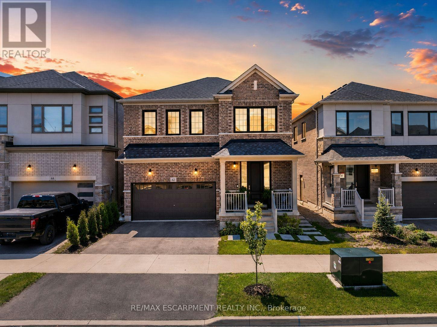 42 Shepherd Drive, Barrie, ON, L9S 2Z4