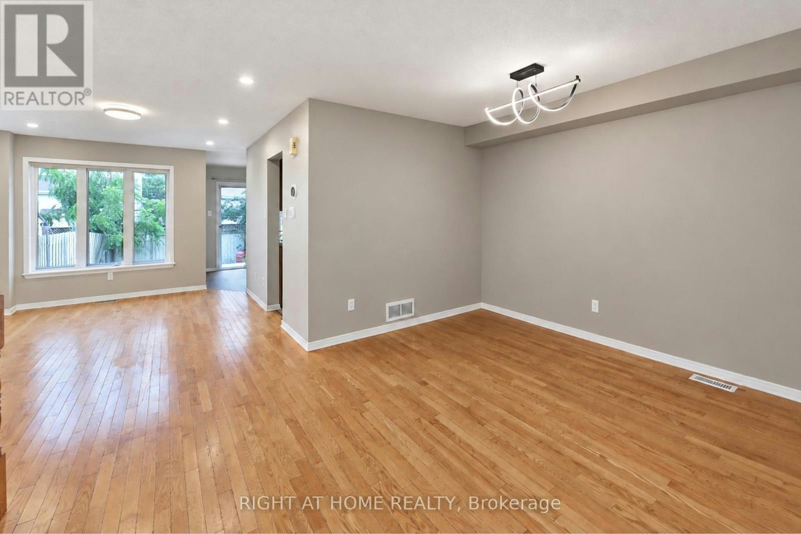 227 Portrush Avenue, Ottawa, ON, K2J 5J6 - 10