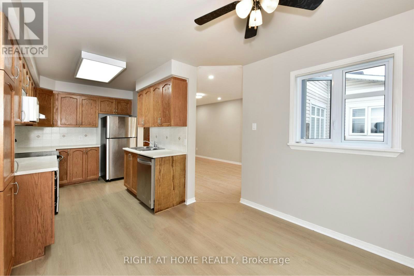227 Portrush Avenue, Ottawa, ON, K2J 5J6 - 13