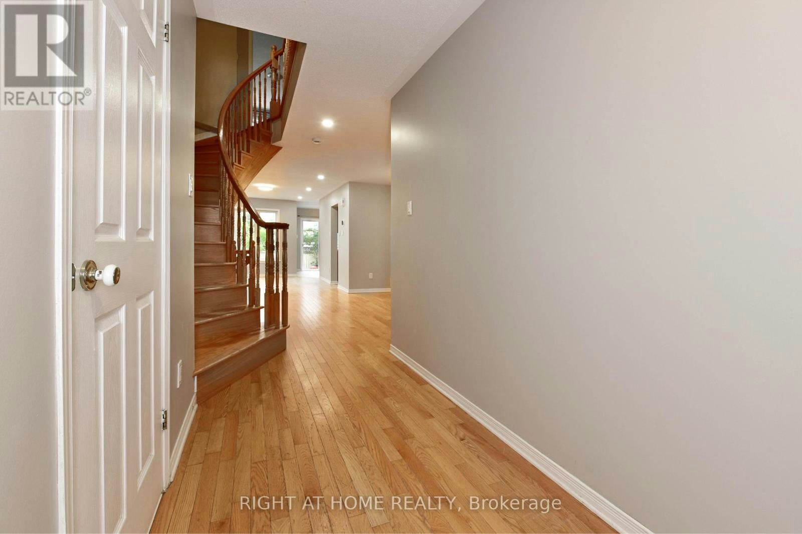 227 Portrush Avenue, Ottawa, ON, K2J 5J6 - 7