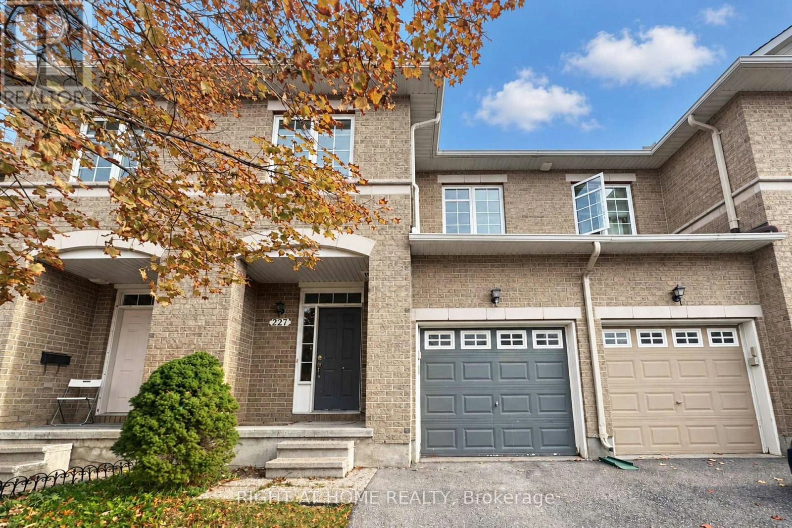 227 Portrush Avenue, Ottawa, ON, K2J 5J6 - 3