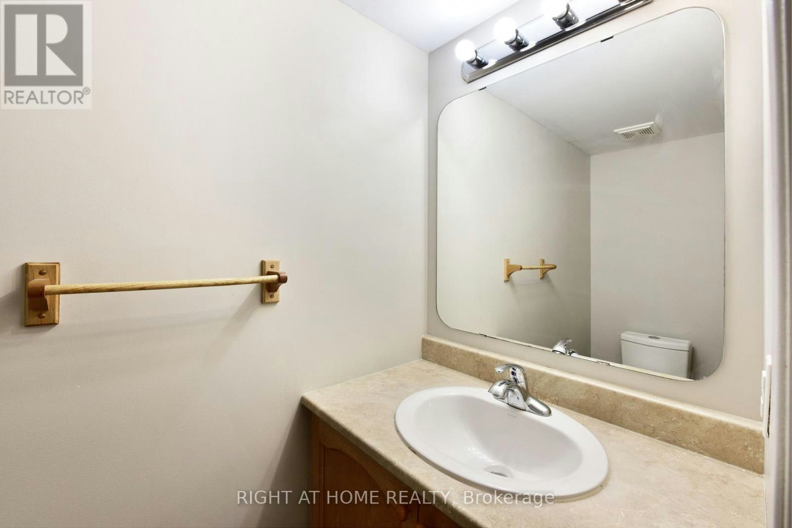 227 Portrush Avenue, Ottawa, ON, K2J 5J6 - 6