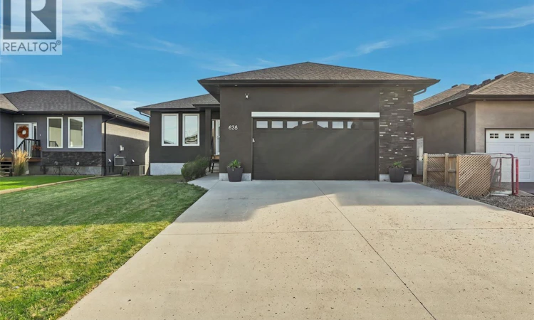 638 Aspen Crescent