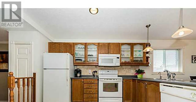 11 Violet Street, Barrie, ON, L4N 9N1 - 4