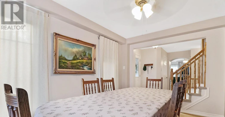 400 Meadowhawk Crescent, Ottawa, ON, K2J 5W7 - 6