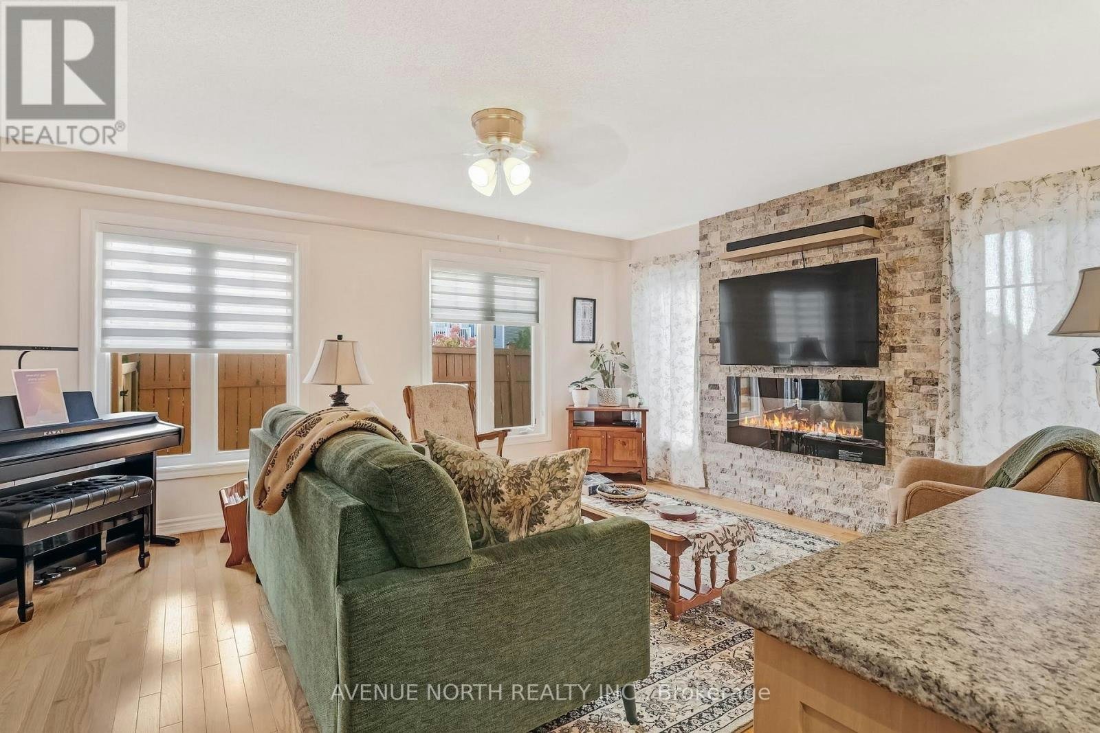 400 Meadowhawk Crescent, Ottawa, ON, K2J 5W7 - 11