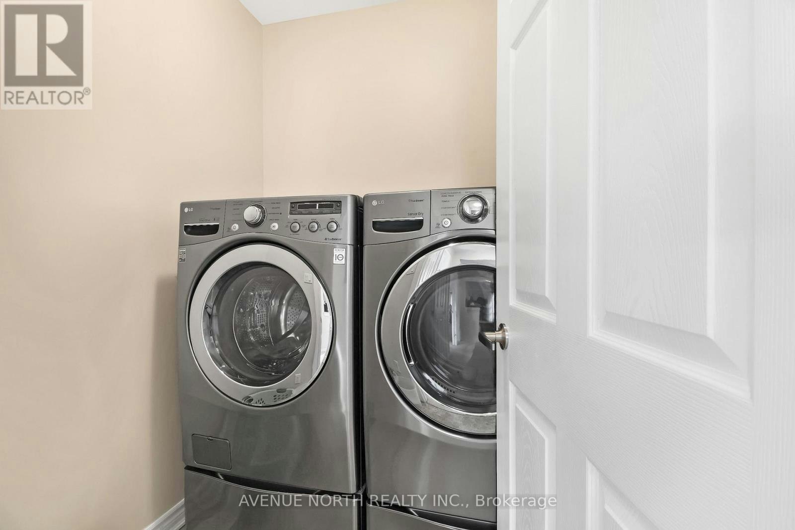 400 Meadowhawk Crescent, Ottawa, ON, K2J 5W7 - 20
