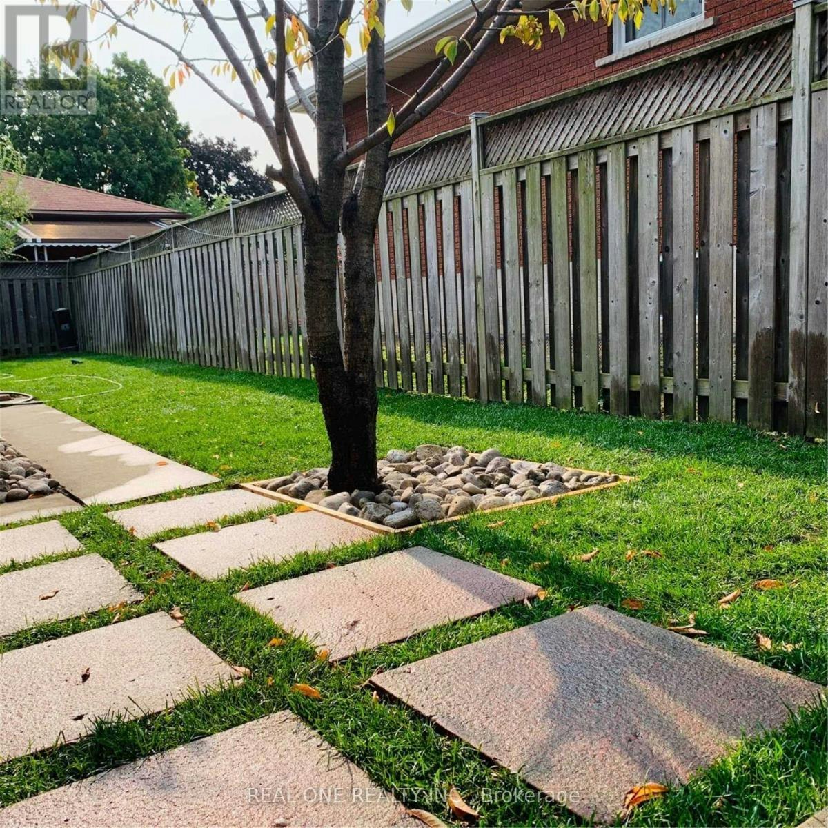 UPPER-41 Marlowe Drive, Hamilton, ON, L9C 2H7 - 25