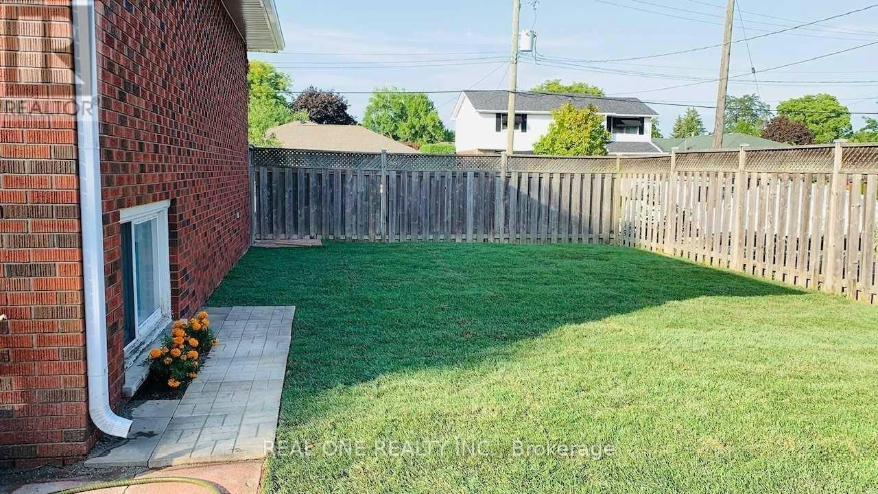 UPPER-41 Marlowe Drive, Hamilton, ON, L9C 2H7 - 24