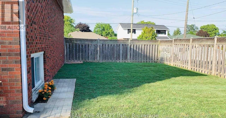 UPPER-41 Marlowe Drive, Hamilton, ON, L9C 2H7 - 24