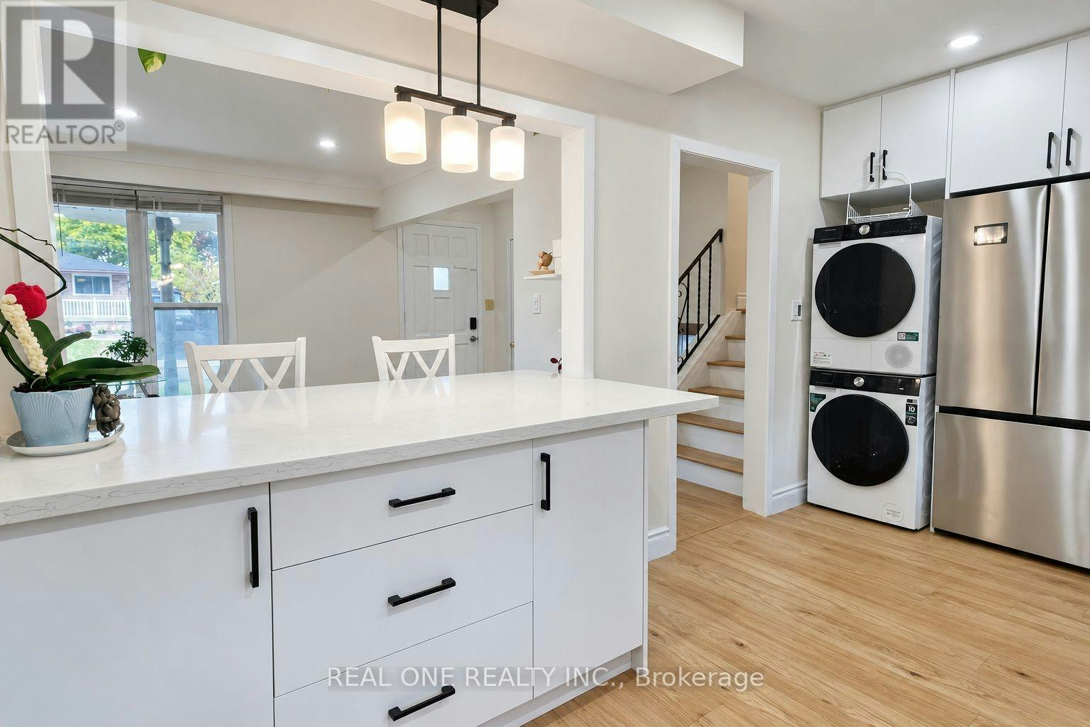 UPPER-41 Marlowe Drive, Hamilton, ON, L9C 2H7 - 12