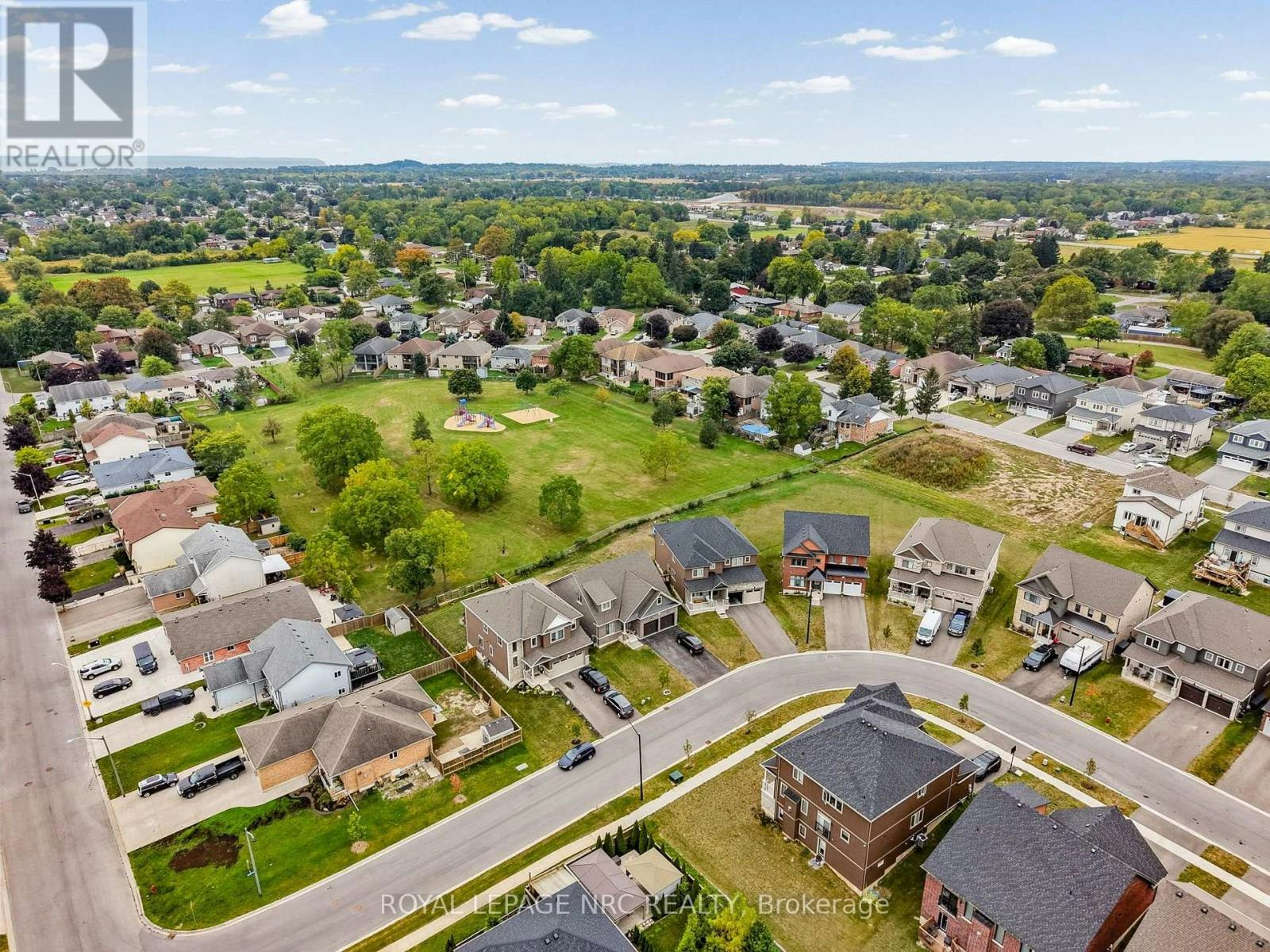 10 Oriole Crescent, Port Colborne, ON, L3K 6E2 - 11