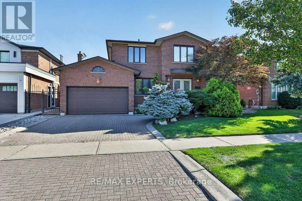 96 Benjamin Drive, Vaughan, ON, L4L 1H9
