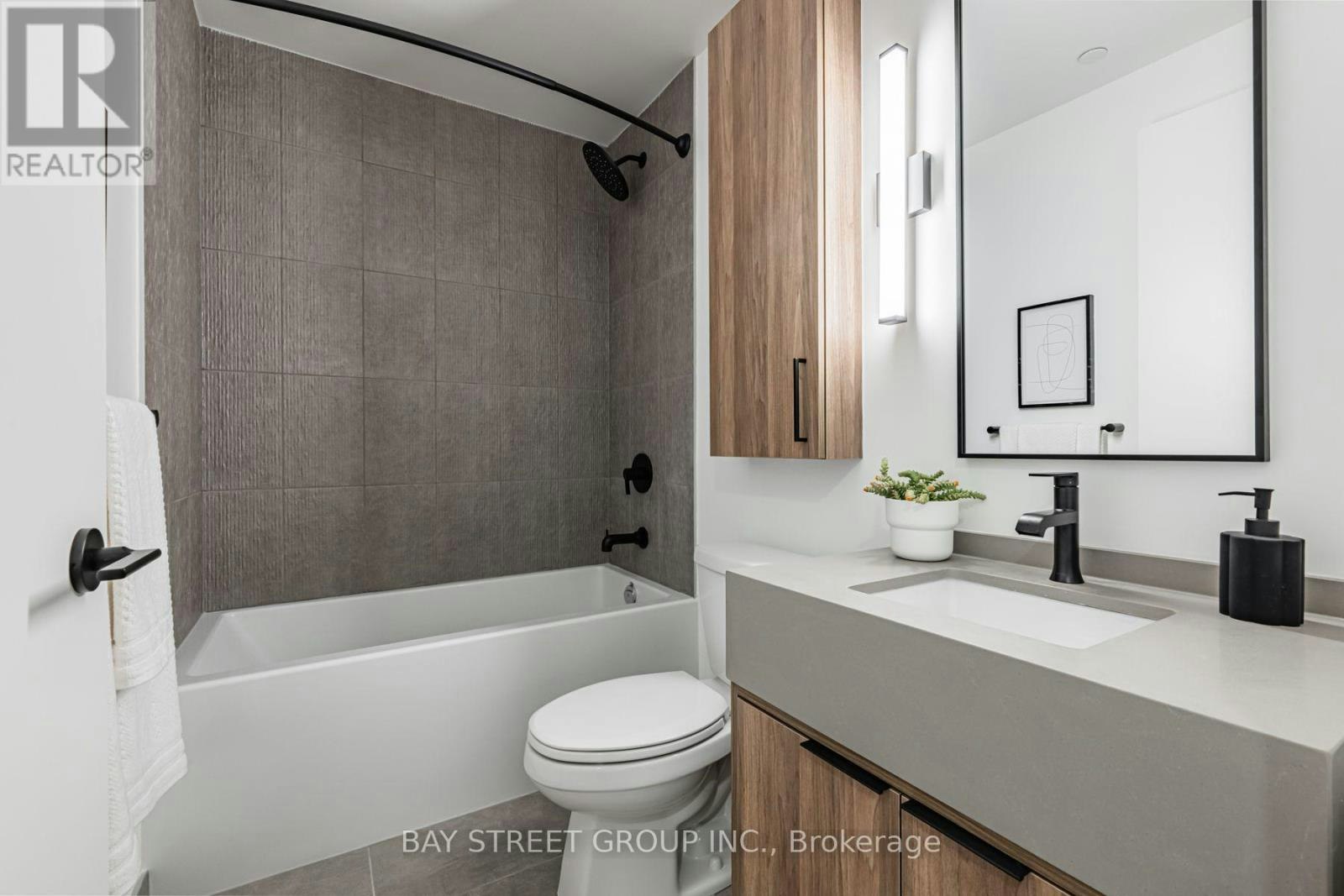 639-91 Montclair Avenue, Toronto, ON, M5P 0B1 - 10