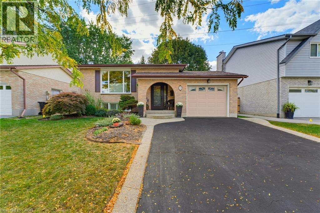77 Yellow Birch Drive, Kitchener, ON, N2N 2M3