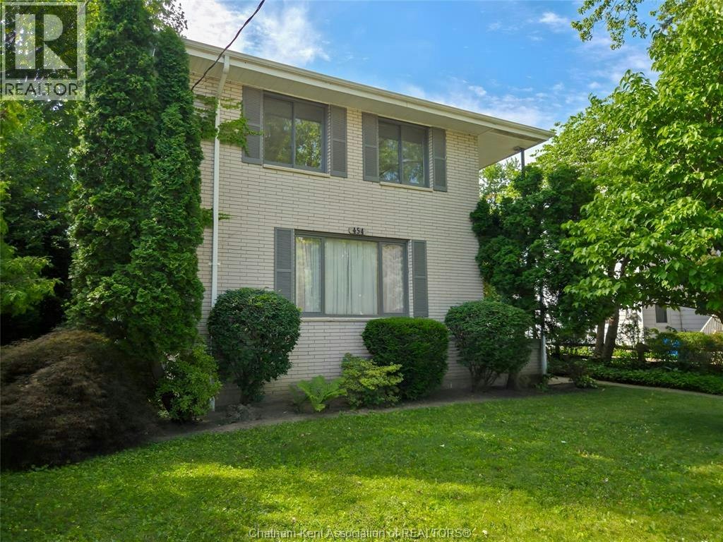 454 King Street West, Chatham-Kent, ON, N7M 1G5
