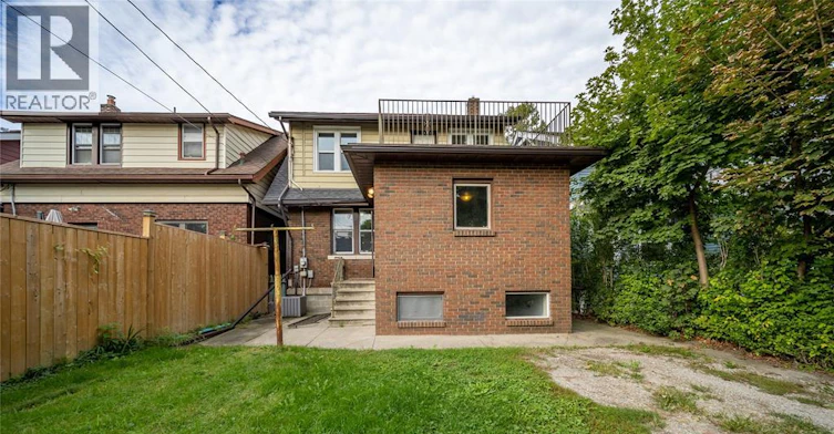 MAIN-1076 Dougall Avenue, Windsor, ON, N9A 4R5 - 23