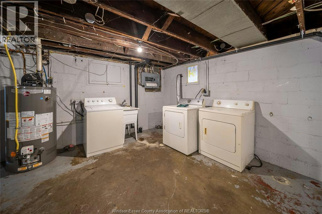 MAIN-1076 Dougall Avenue, Windsor, ON, N9A 4R5 - 19
