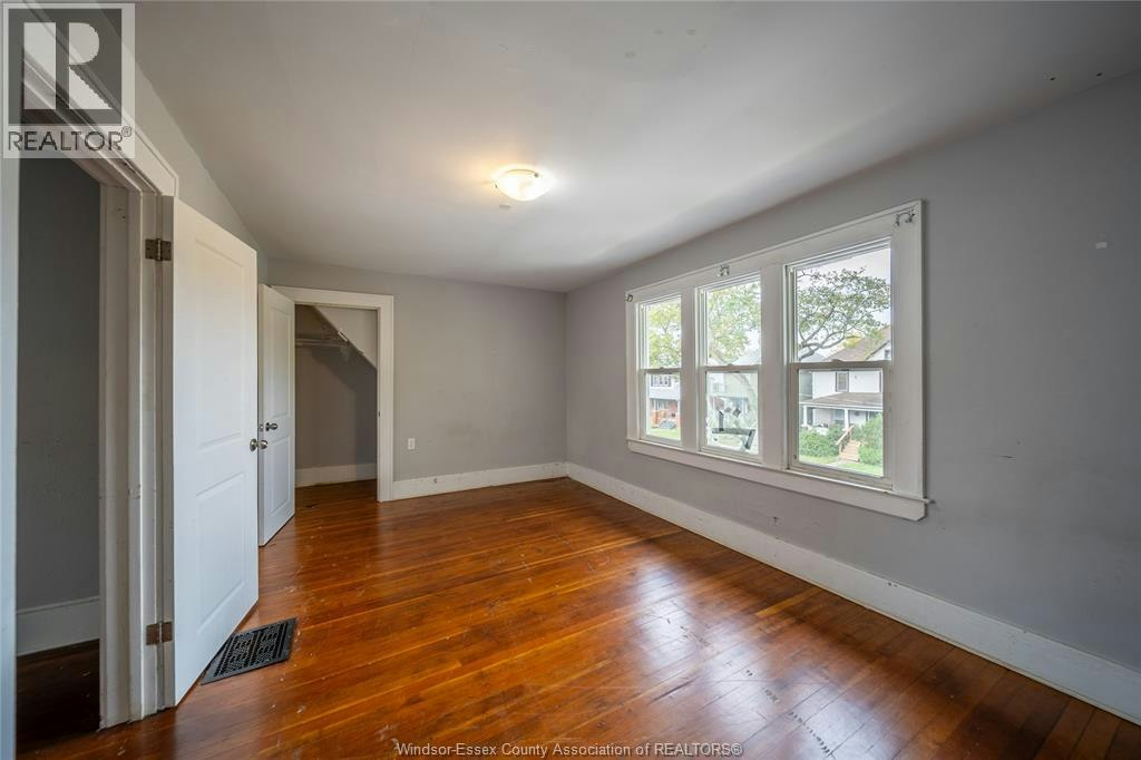 MAIN-1076 Dougall Avenue, Windsor, ON, N9A 4R5 - 17