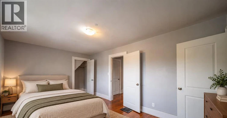 MAIN-1076 Dougall Avenue, Windsor, ON, N9A 4R5 - 15