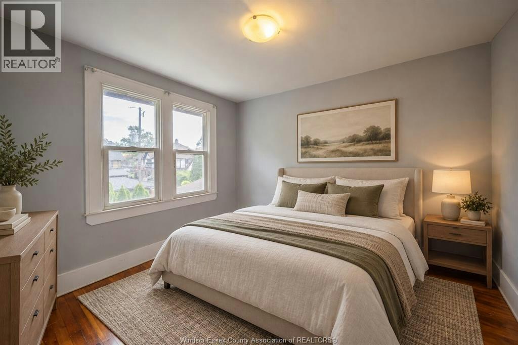 MAIN-1076 Dougall Avenue, Windsor, ON, N9A 4R5 - 11