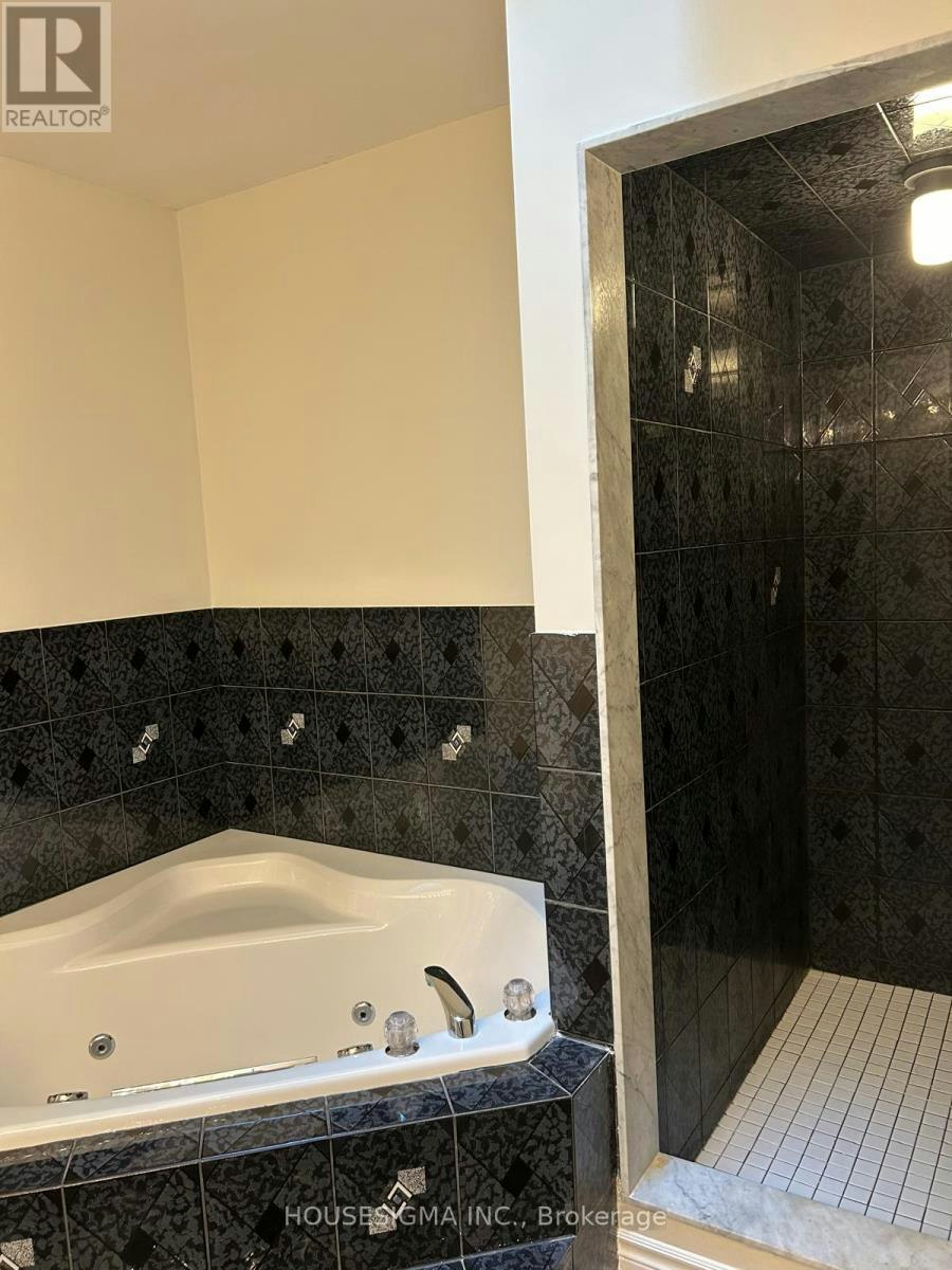 70 Royal Manor Crescent, Richmond Hill, ON, L4B 3N5 - 27