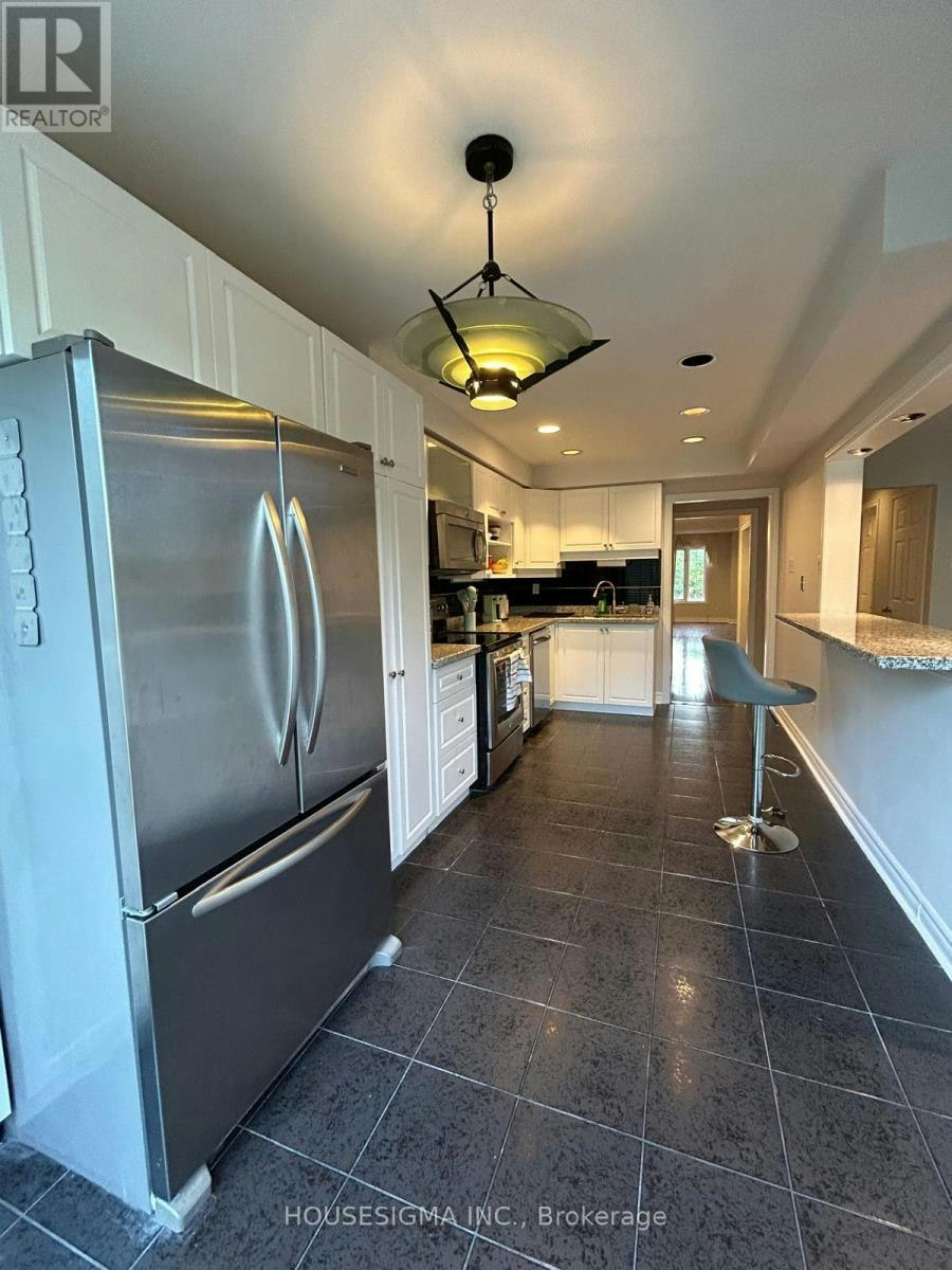 70 Royal Manor Crescent, Richmond Hill, ON, L4B 3N5 - 14
