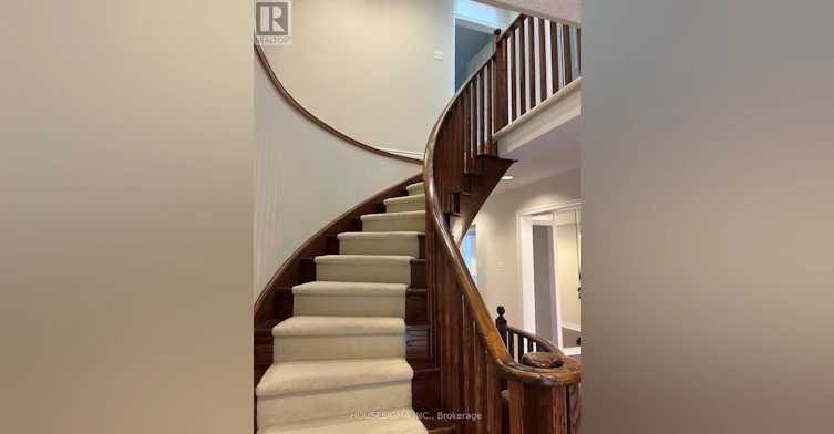 70 Royal Manor Crescent, Richmond Hill, ON, L4B 3N5 - 23