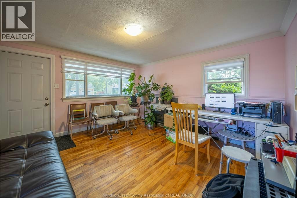 1497 Everts, Windsor, ON, N9B 3E2 - 6