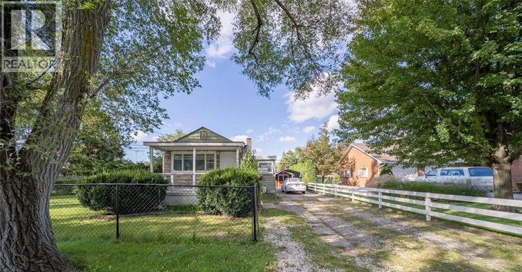 1497 Everts, Windsor, ON, N9B 3E2 - 3