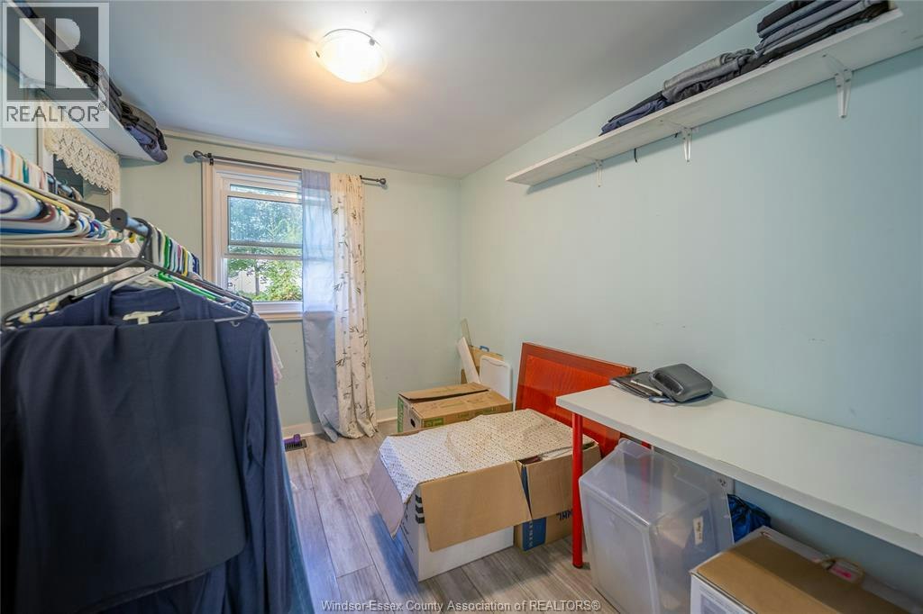1497 Everts, Windsor, ON, N9B 3E2 - 16