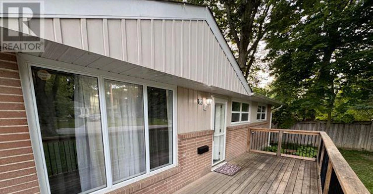UPPER LEVEL-31 Thorncrest Crescent, London, ON, N6J 1K4 - 2