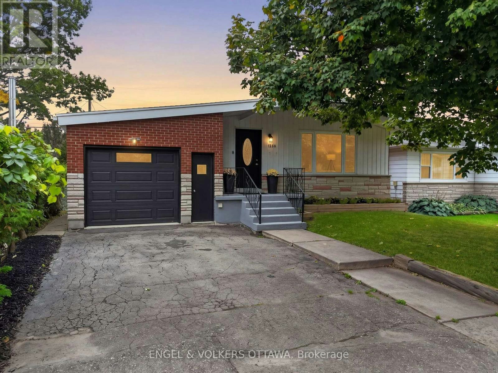 1238 St. Paul Avenue, Ottawa, ON, K1V 6V9