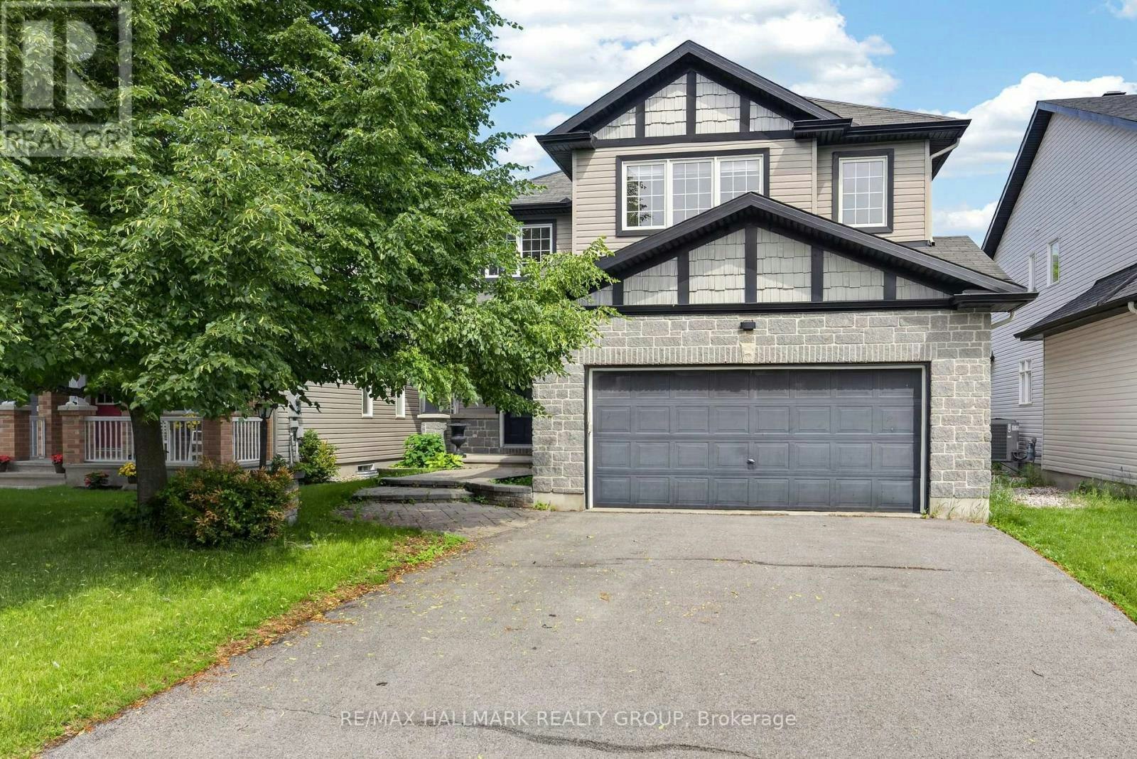 520 Mazari Crescent, Ottawa, ON, K2S 0A1
