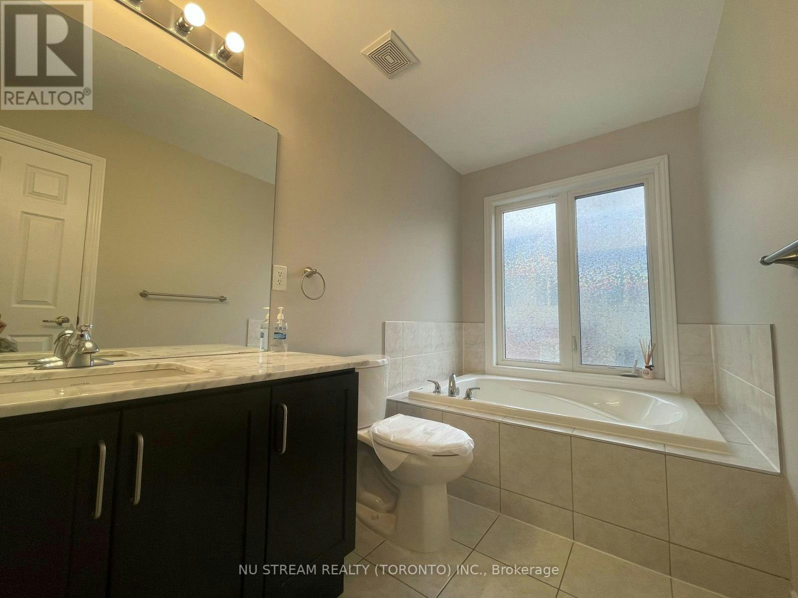 67 Antibes Drive, Toronto, ON, M2R 0A4 - 9