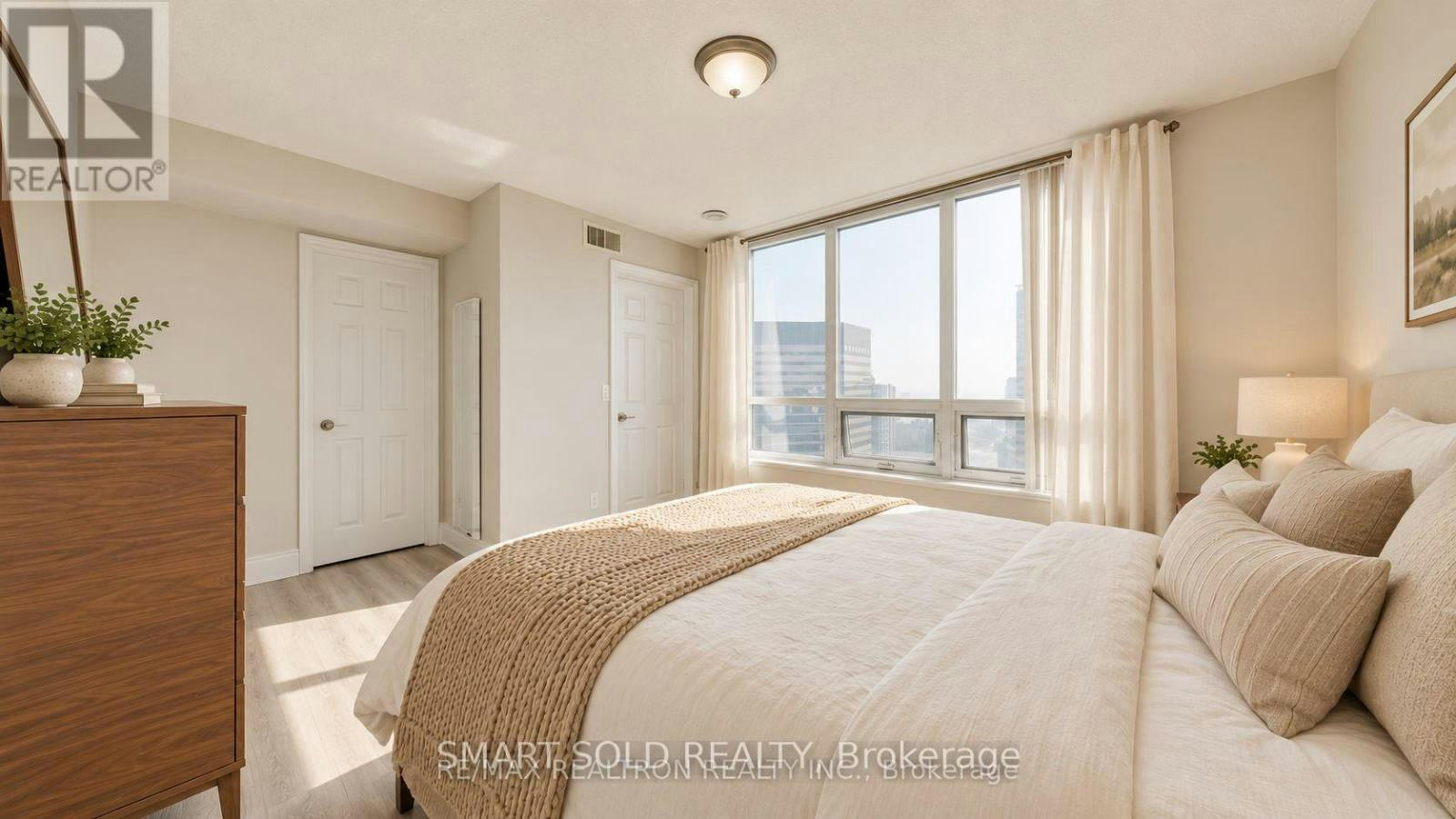 2413-15 Greenview Avenue, Toronto, ON, M2M 4M7 - 12