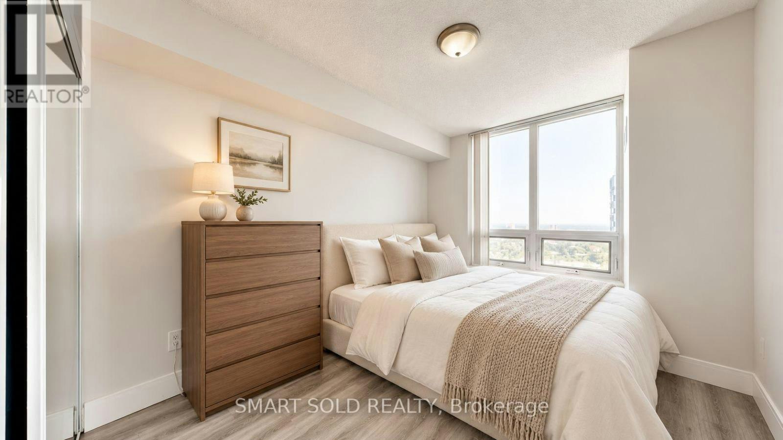2413-15 Greenview Avenue, Toronto, ON, M2M 4M7 - 14