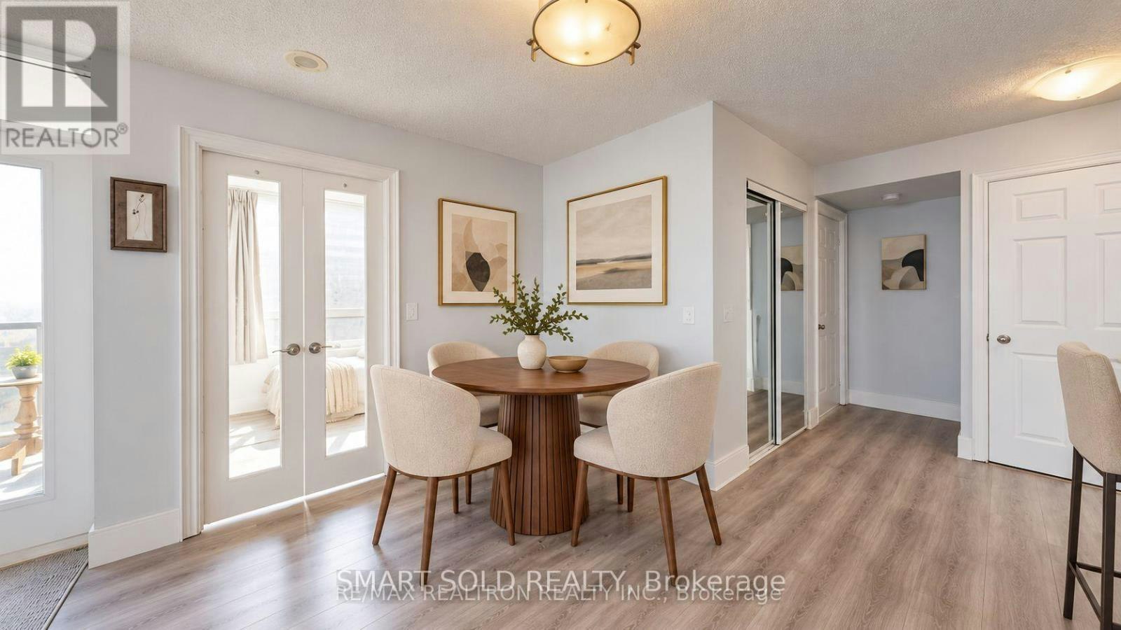 2413-15 Greenview Avenue, Toronto, ON, M2M 4M7 - 9