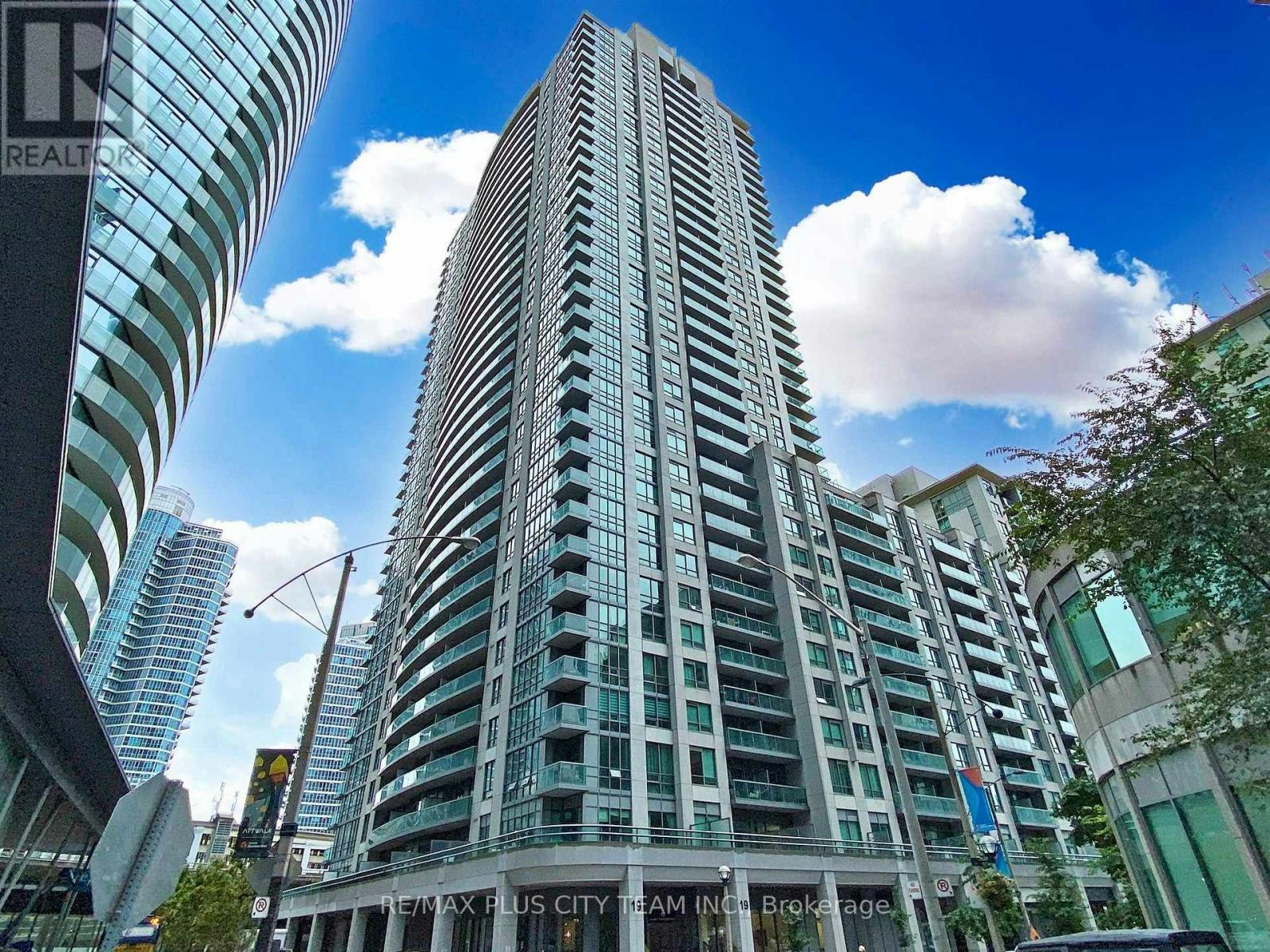 1103-19 Grand Trunk Crescent, Toronto, ON, M5J 3A3