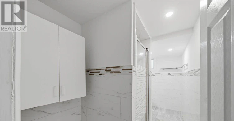 LOWER-51 Clifton Avenue, Toronto, ON, M3H 4K9 - 17