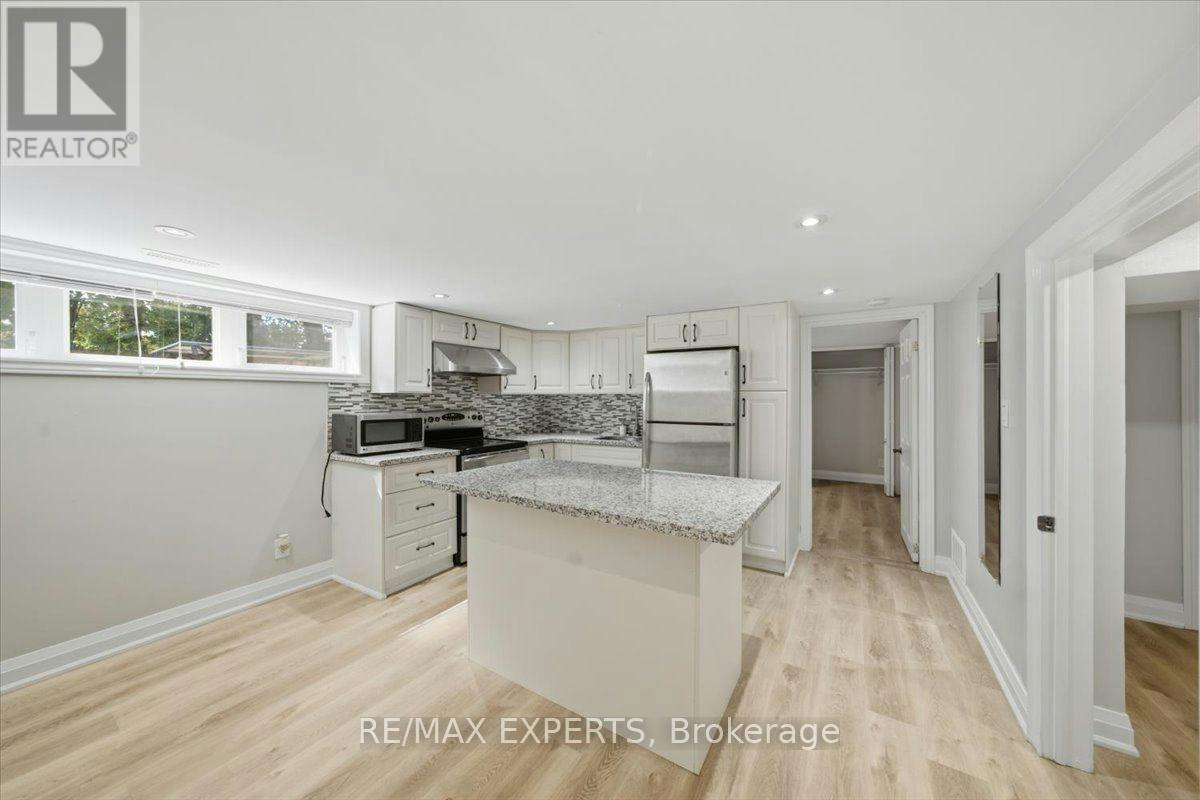 LOWER-51 Clifton Avenue, Toronto, ON, M3H 4K9 - 9