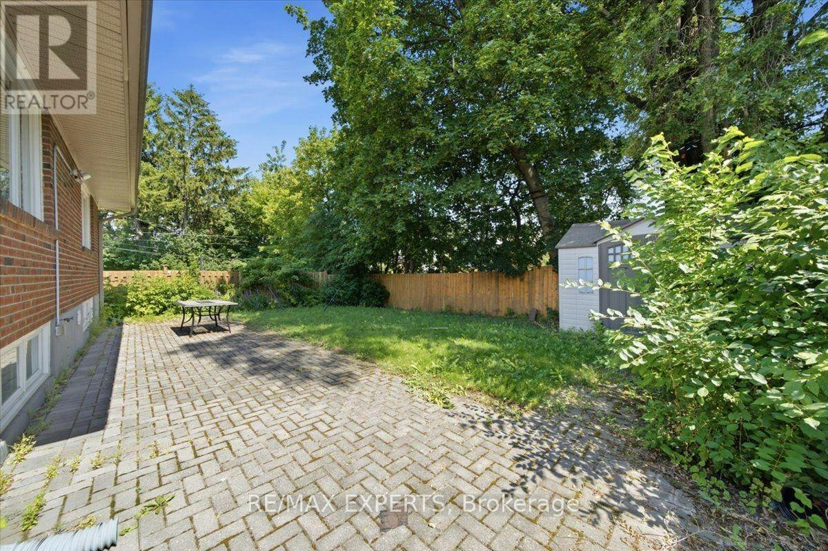 LOWER-51 Clifton Avenue, Toronto, ON, M3H 4K9 - 5